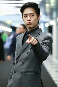 阿卡那·凌米查