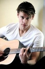 考德·欧威尔斯特利特